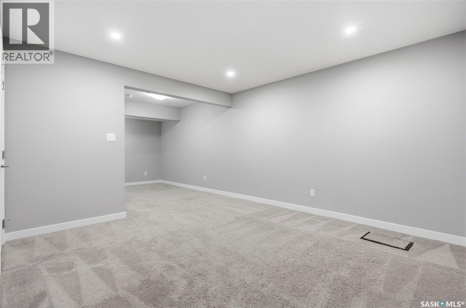 #4241 E Keller AVENUE - 33
