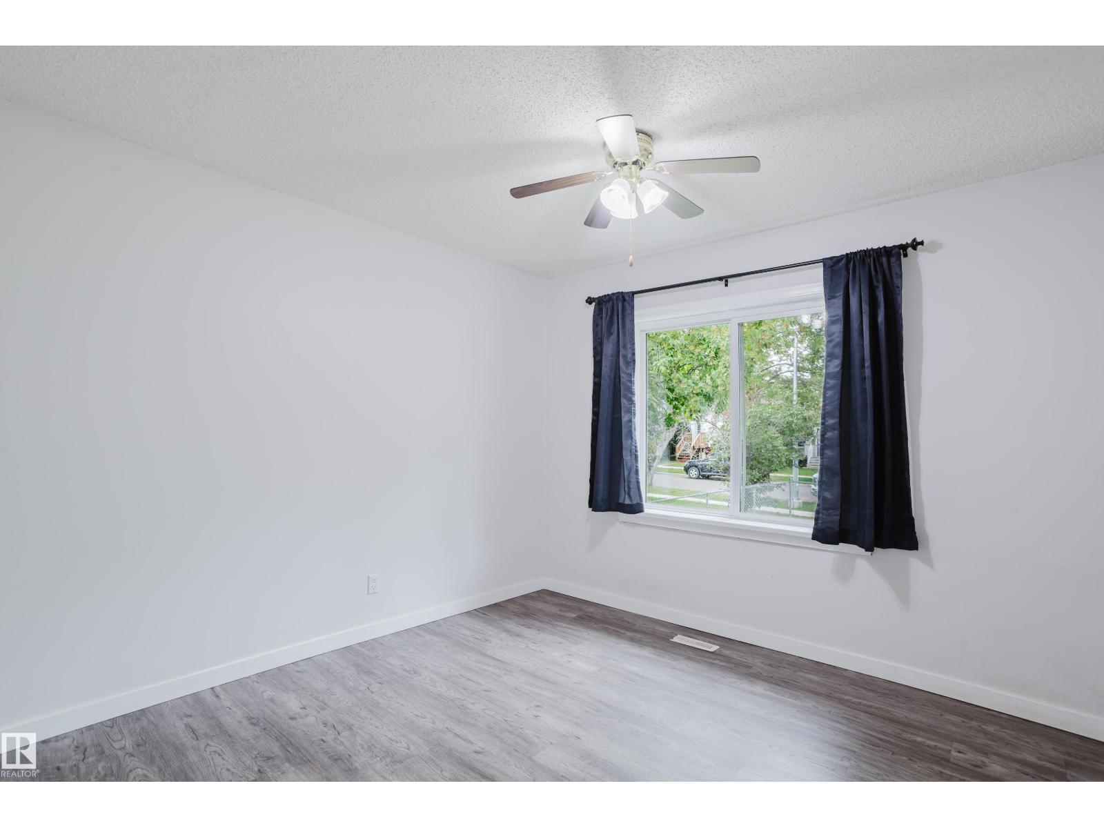 11934 87 ST NW - 19
