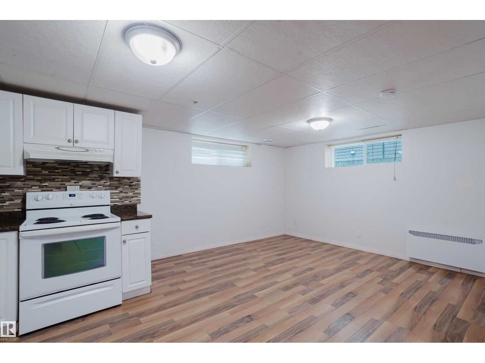 11934 87 ST NW - 33