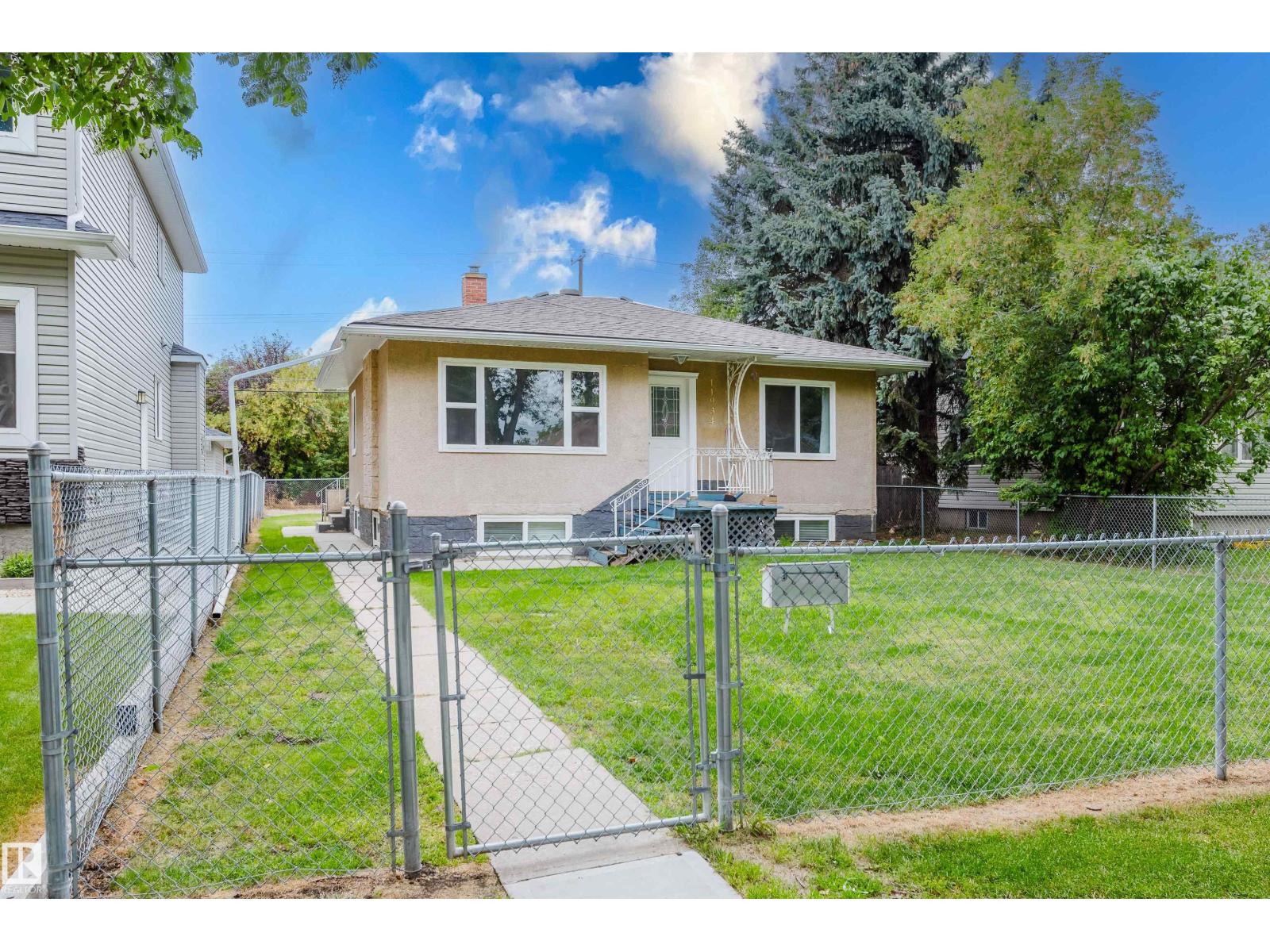11934 87 ST NW - 7