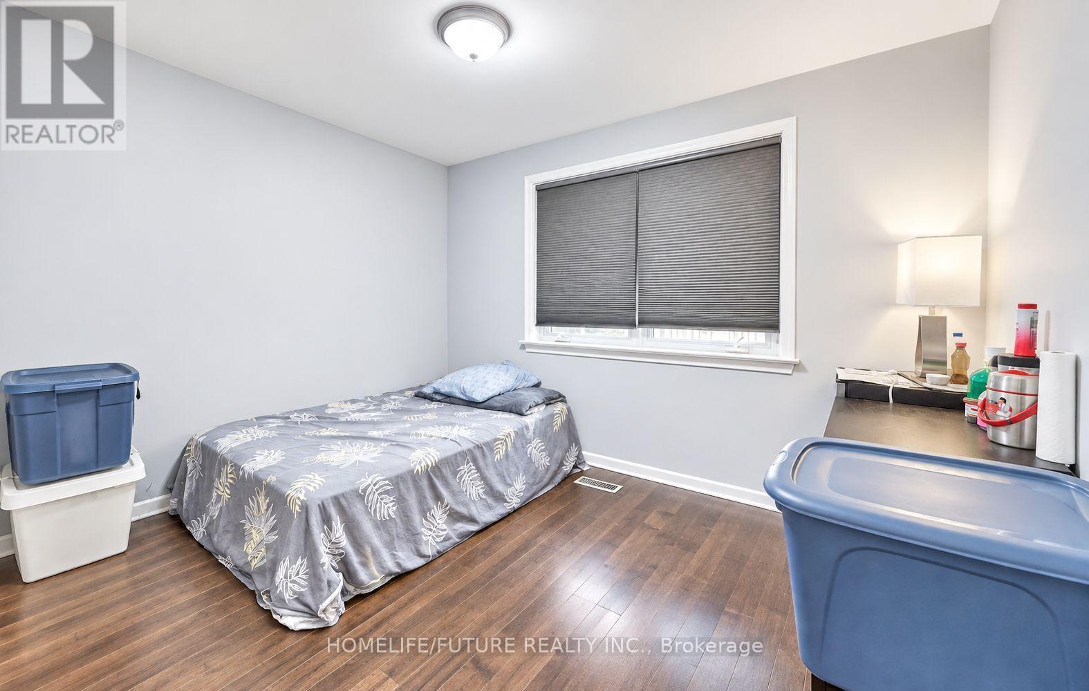65 BLAKEMANOR BOULEVARD - Image 27