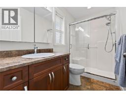 2567 Kendal Ave, Cumberland, BC V0R1S0 Photo 33