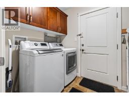2567 Kendal Ave, Cumberland, BC V0R1S0 Photo 41