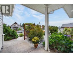2567 Kendal Ave, Cumberland, BC V0R1S0 Photo 15