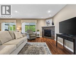 2567 Kendal Ave, Cumberland, BC V0R1S0 Photo 28