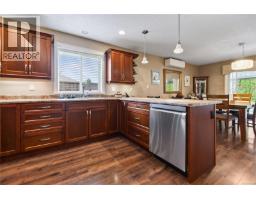 2567 Kendal Ave, Cumberland, BC V0R1S0 Photo 22