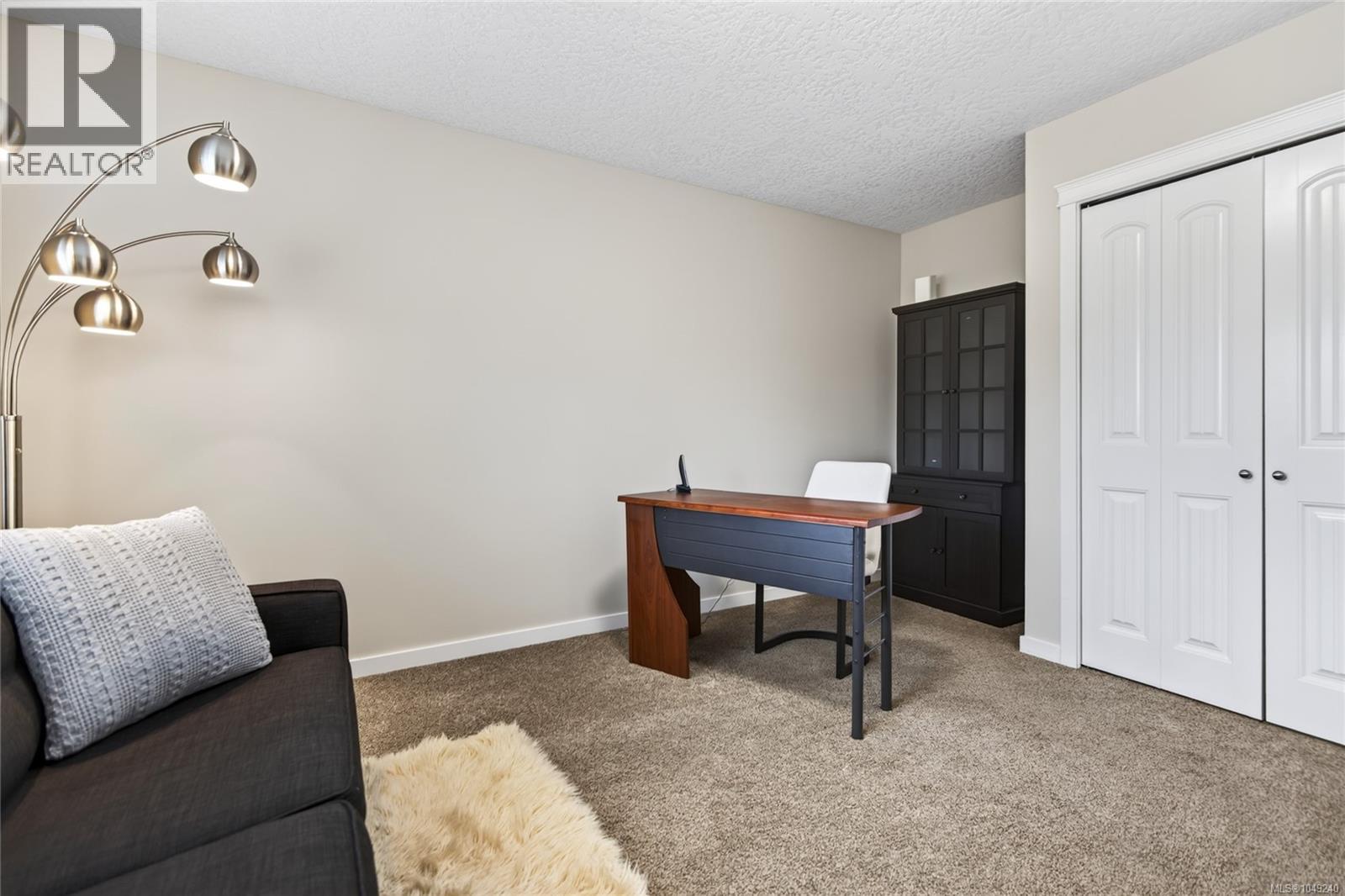 2567 Kendal Ave, Cumberland