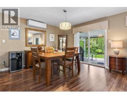 Dining room - 2567 Kendal Ave, Cumberland, BC V0R1S0 Photo 6