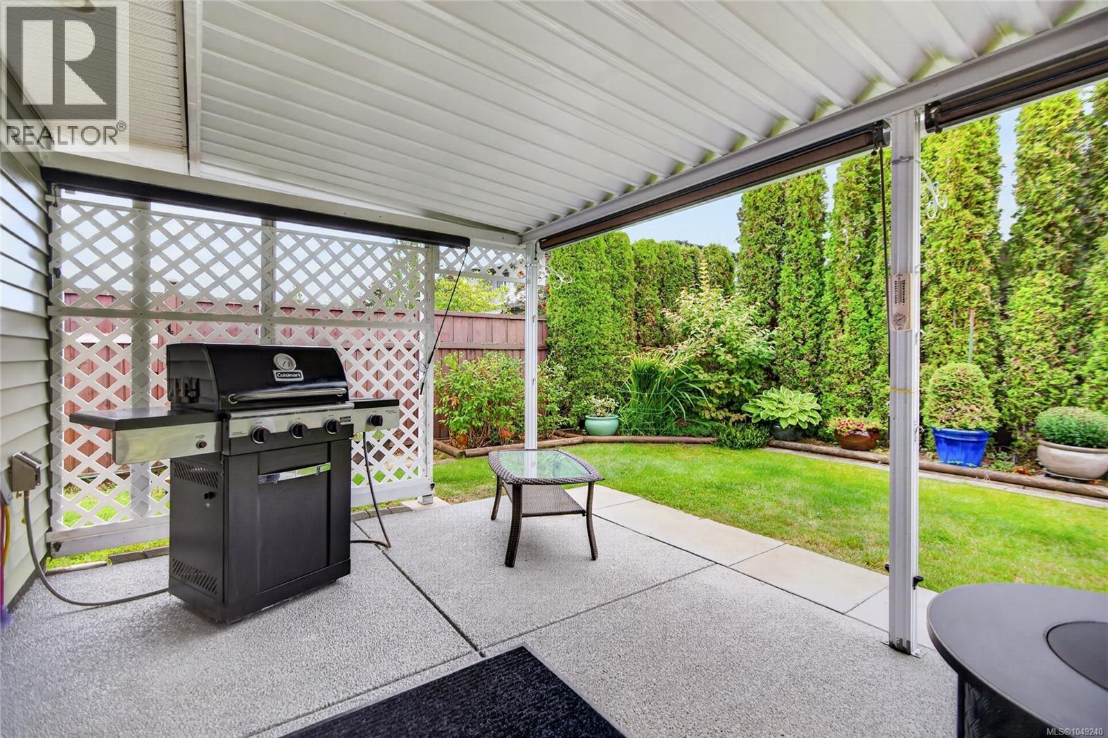 2567 Kendal Ave - 49