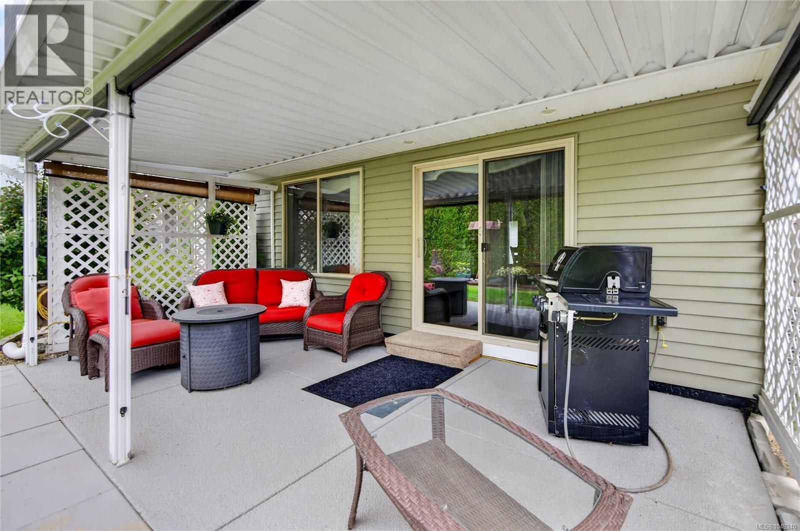 2567 Kendal Ave, Cumberland