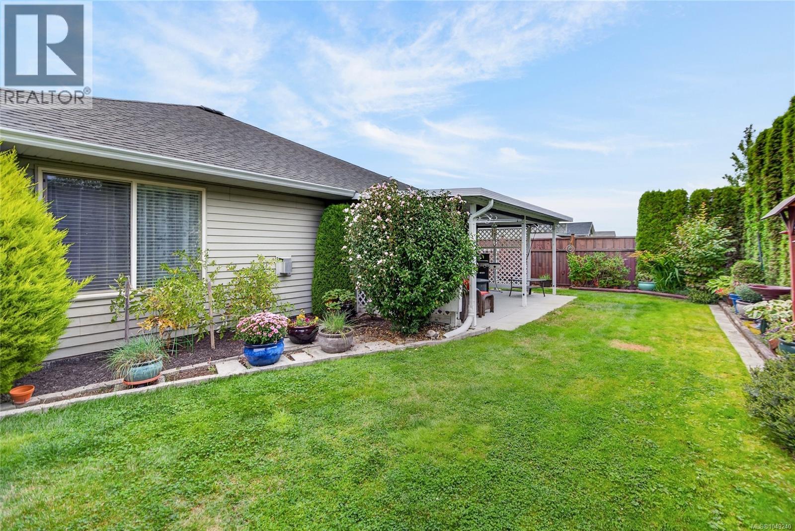 2567 Kendal Ave, Cumberland