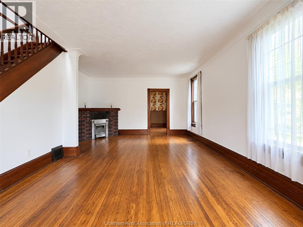 86 Chatham STREET North - Image 30