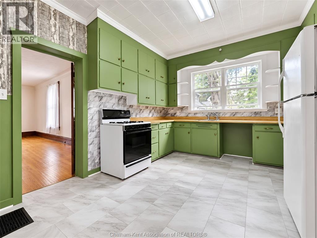 86 Chatham STREET North - Image 35