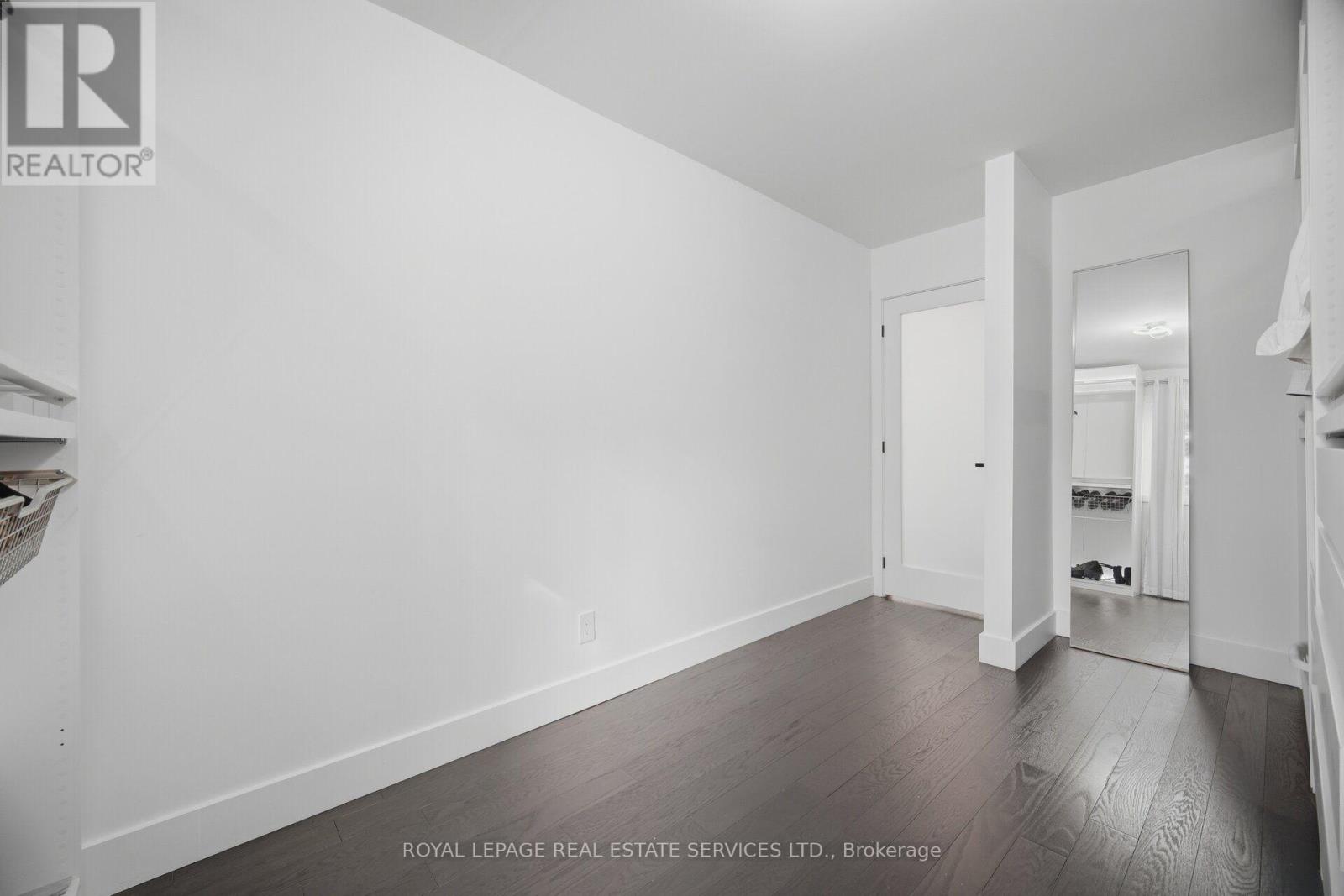 #68 536 SHERATON ROAD - 22