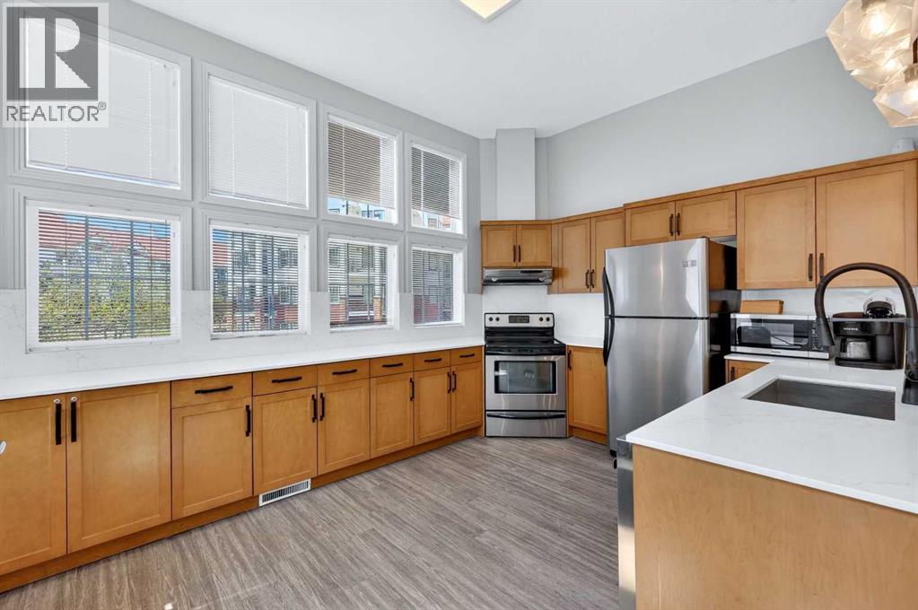 #137 60 Royal Oak Plaza NW - 23