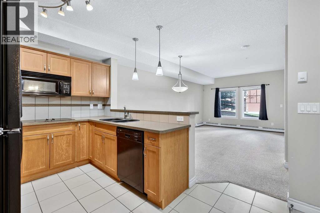 #137 60 Royal Oak Plaza NW - 4