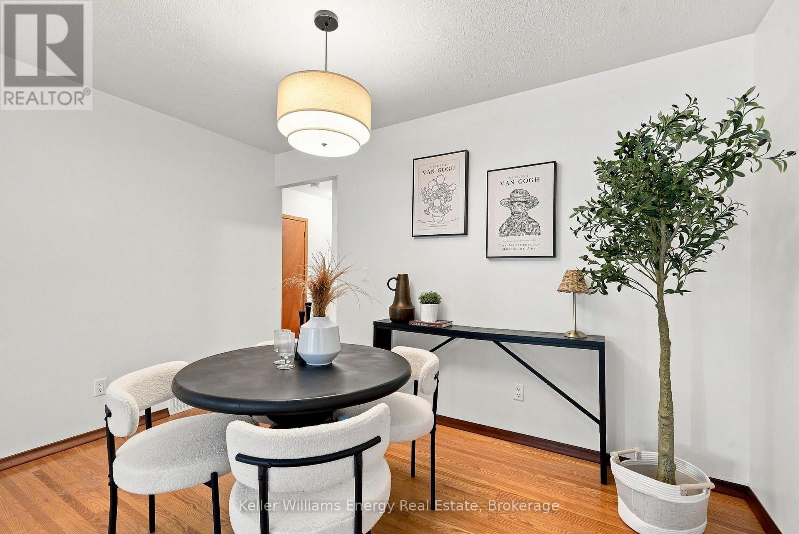 410 GRANDVIEW STREET S - 17