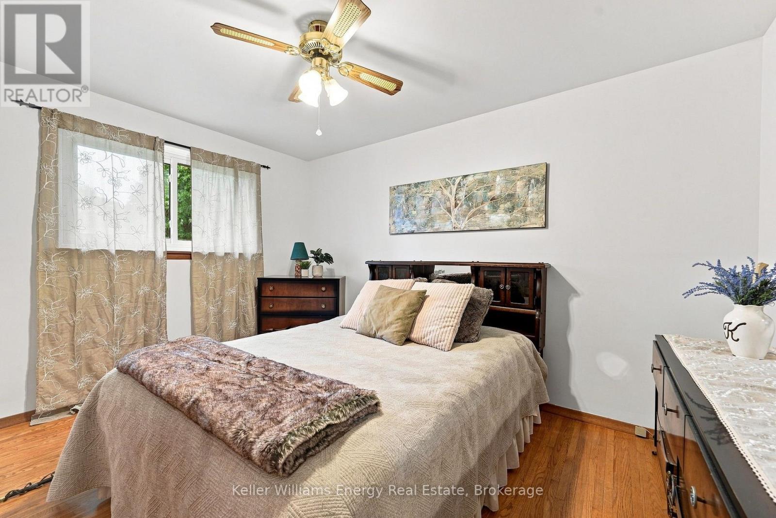 410 GRANDVIEW STREET S - 20