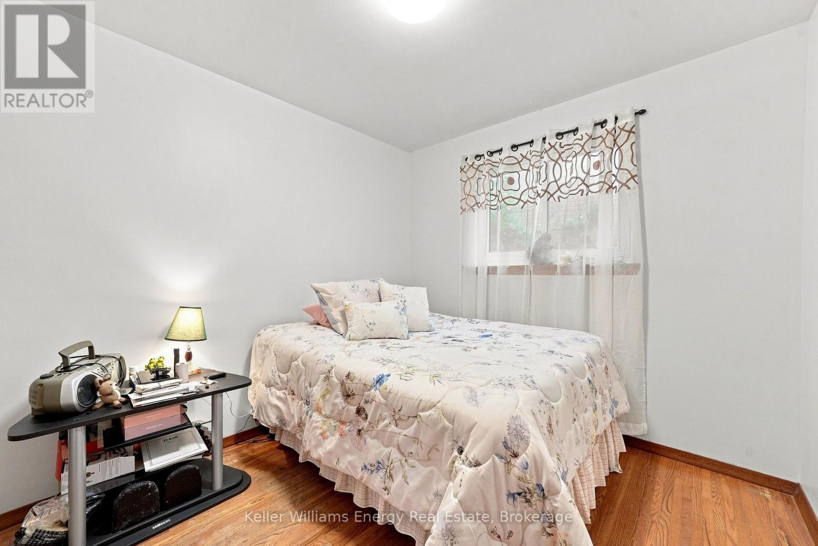 410 GRANDVIEW STREET S - 21