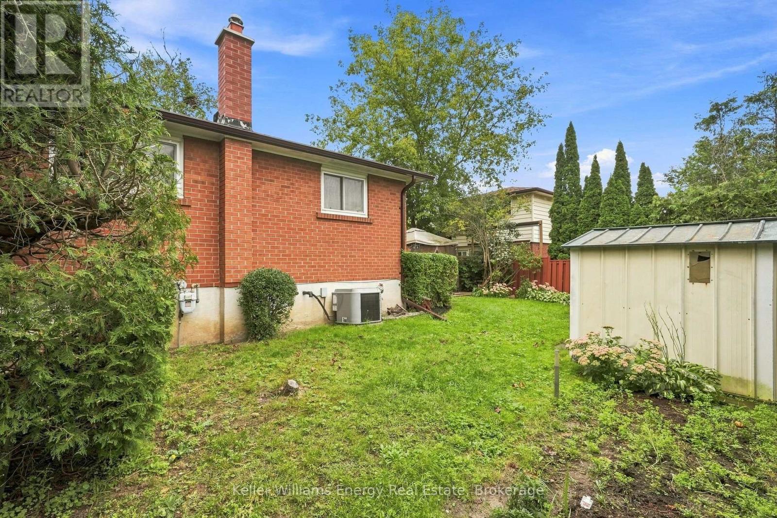 410 GRANDVIEW STREET S - 39