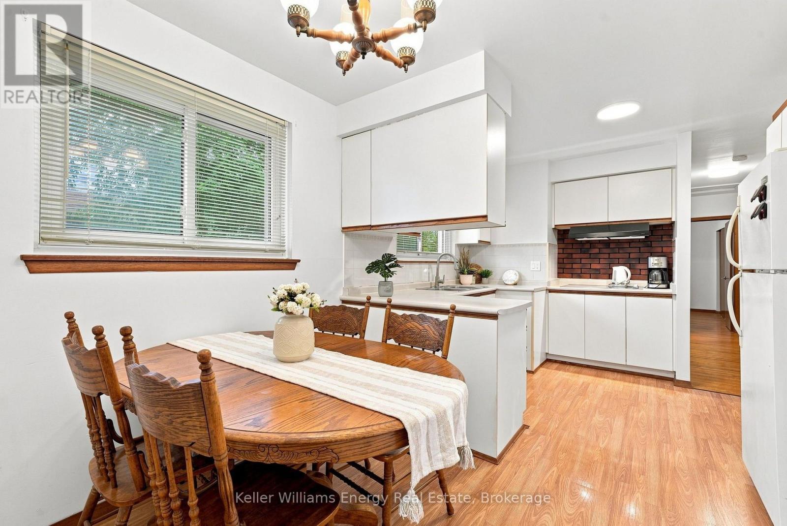 410 GRANDVIEW STREET S - 7