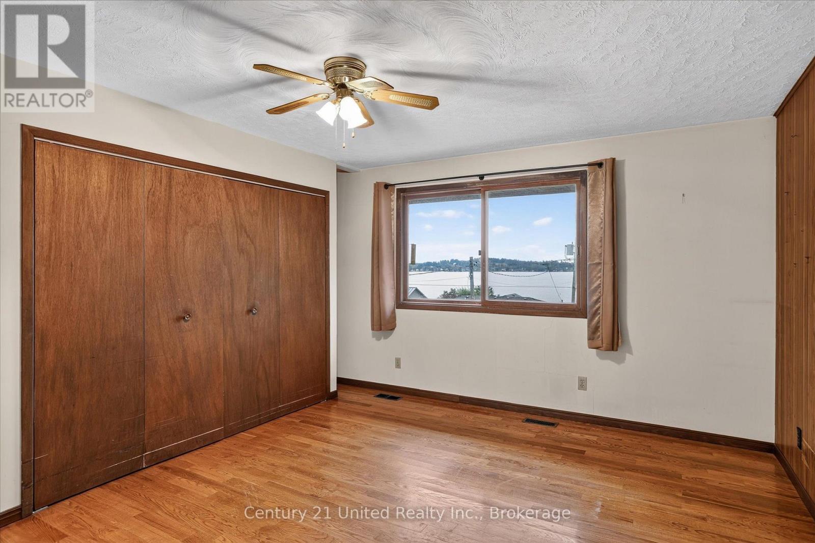 995 NICHOLL'S BOULEVARD - Image 23