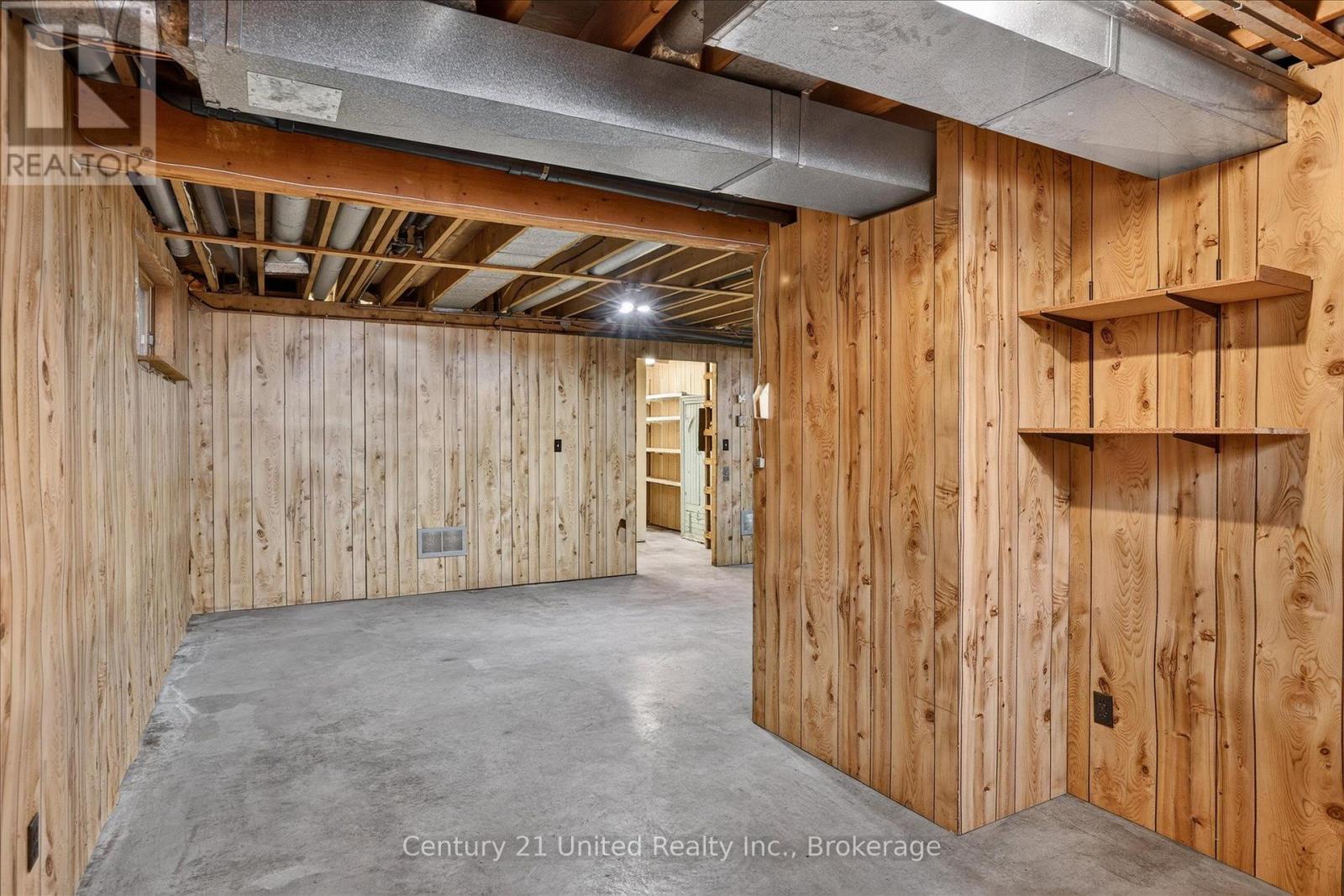 995 NICHOLL'S BOULEVARD - Image 32
