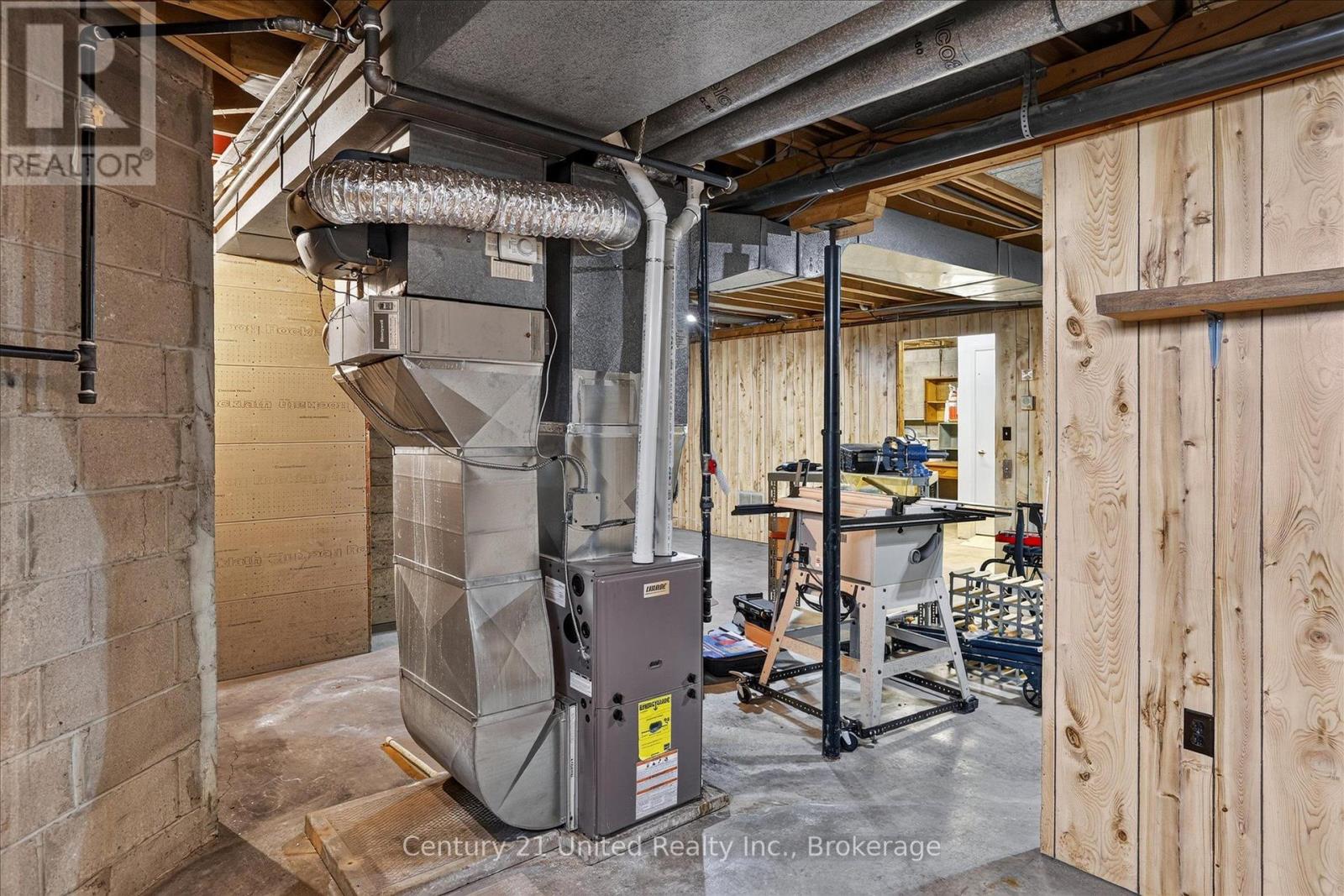 995 NICHOLL'S BOULEVARD - Image 33