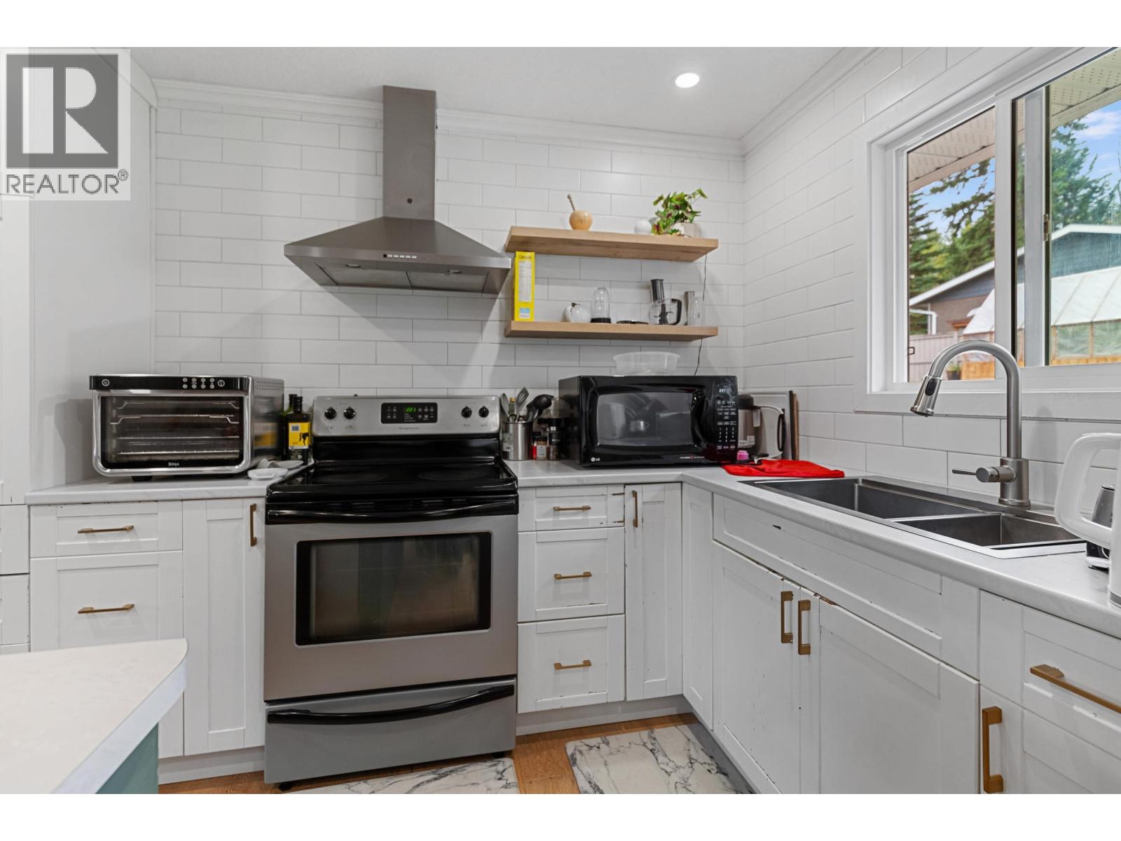 7511 JEAN DE BREBEUF CRESCENT - 14