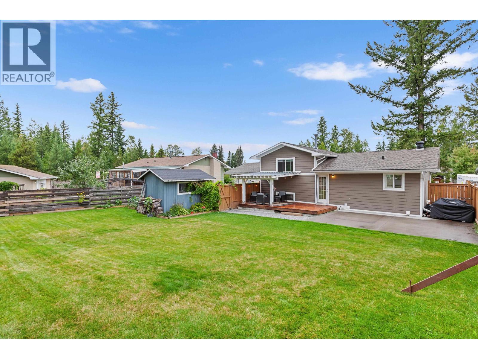 Photo 29 of 34 — 7511 JEAN DE BREBEUF CRESCENT · Prince George, BC