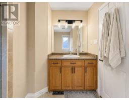 Bathroom - 378 Whisker Street, London North, ON N5X4L3 Photo 12