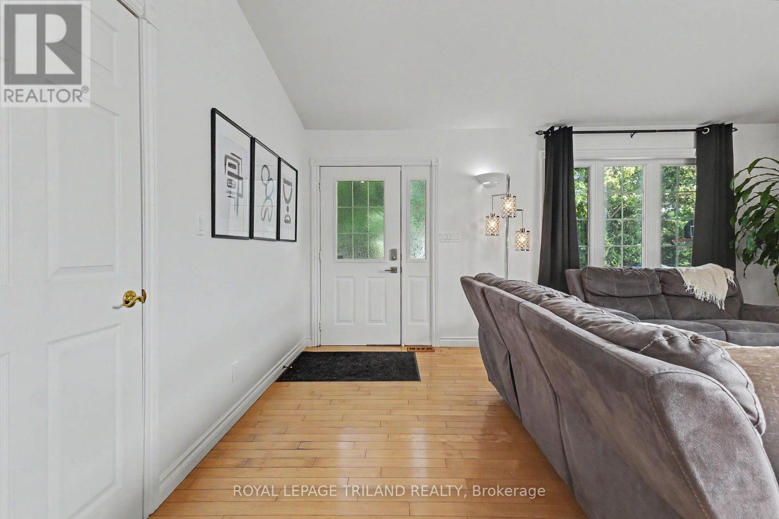 10234 JULIE AVENUE, Lambton Shores — photo 5