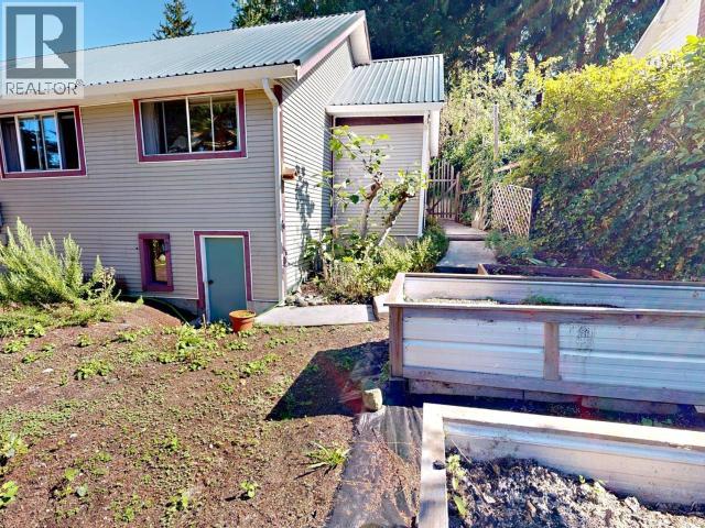 5836 MOWAT AVE, Powell River