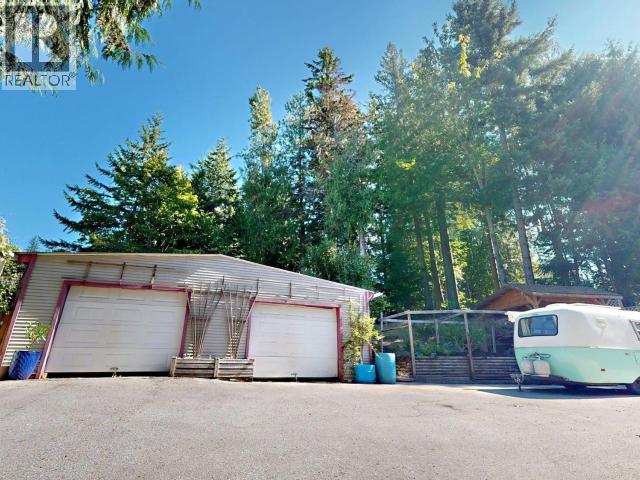 5836 MOWAT AVE, Powell River