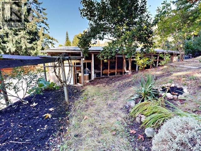 5836 MOWAT AVE, Powell River