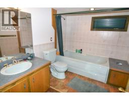 250 2 Avenue W, Rockyford, AB T0J2R0 Photo 41