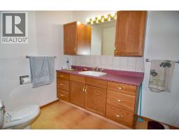 250 2 Avenue W, Rockyford, AB T0J2R0 Photo 27