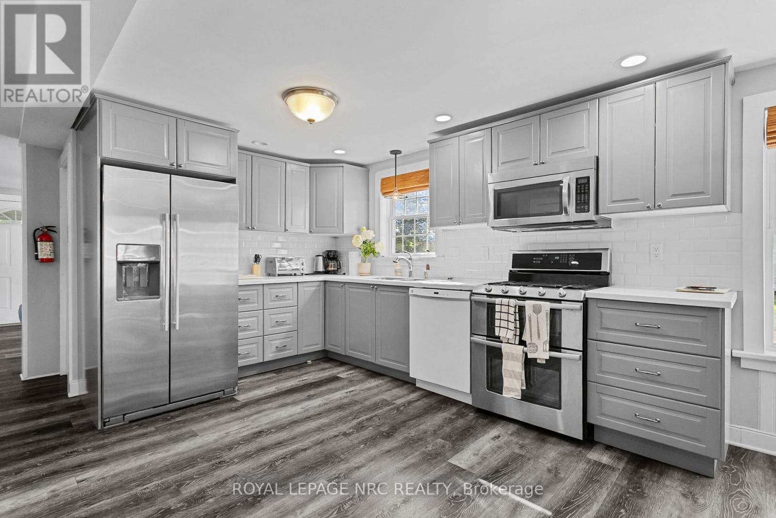 351 EASTWOOD AVENUE, Fort Erie (Crystal Beach) — photo 8