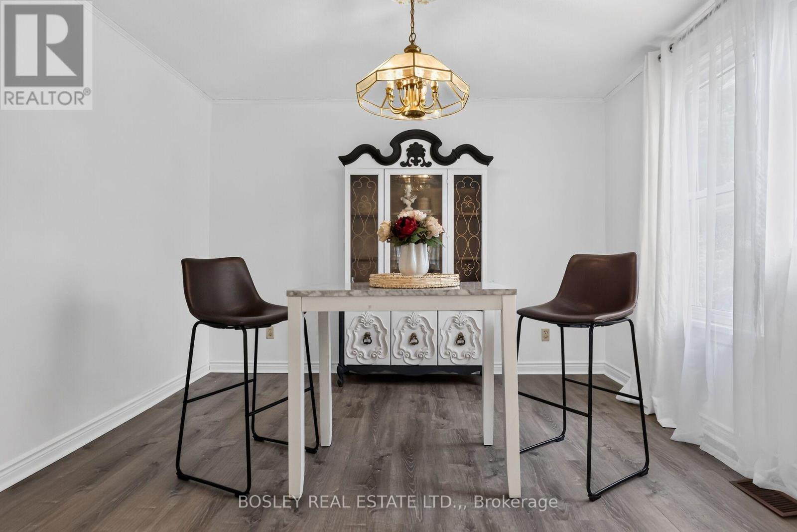 5186 MCGLASHAN CRESCENT - 11