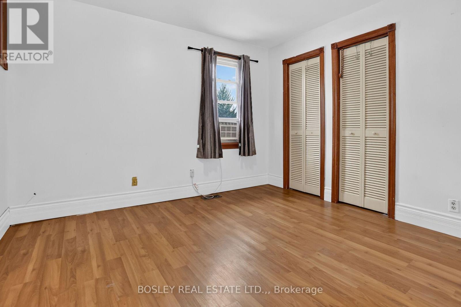 5186 MCGLASHAN CRESCENT - Image 21