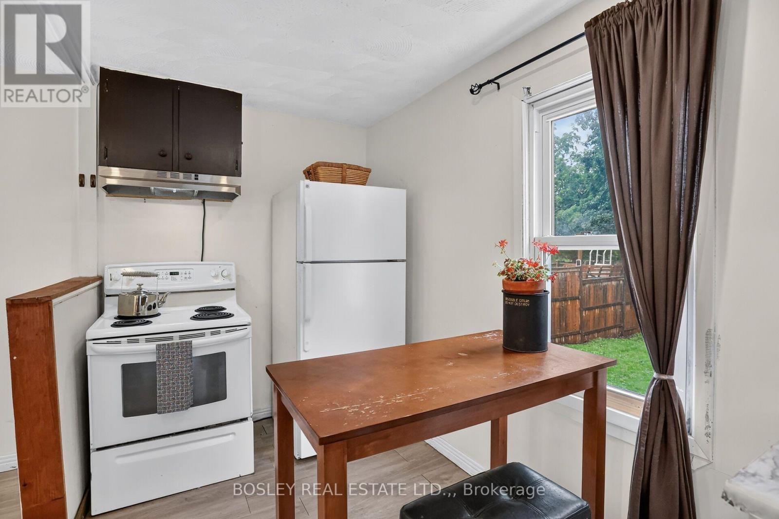 5186 MCGLASHAN CRESCENT - Image 28