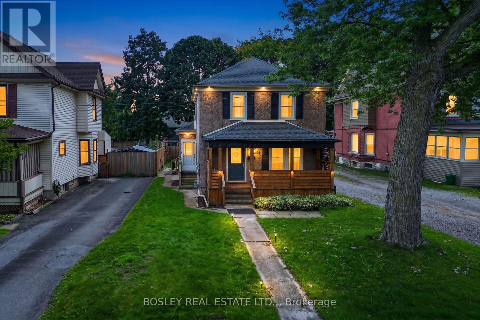5186 MCGLASHAN CRESCENT - 49