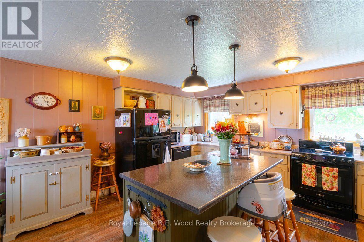67 FOURTH AVENUE - Image 14