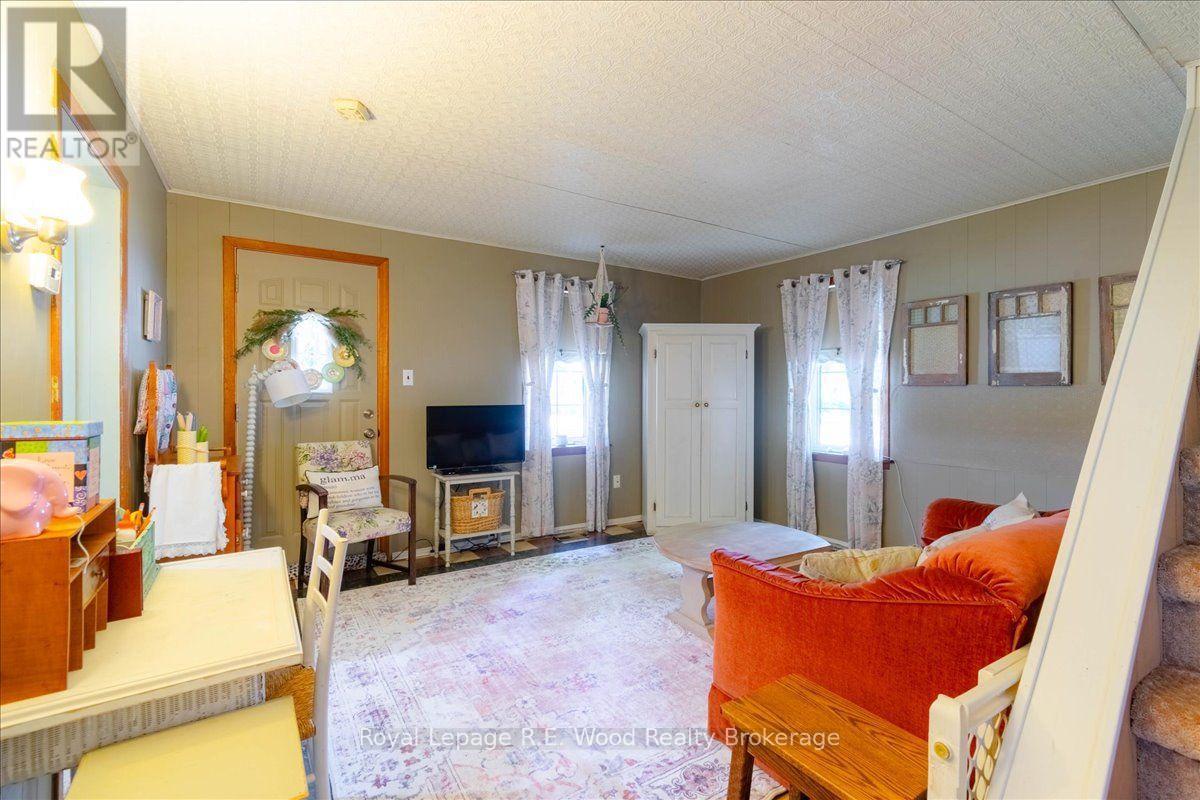 67 FOURTH AVENUE - 22