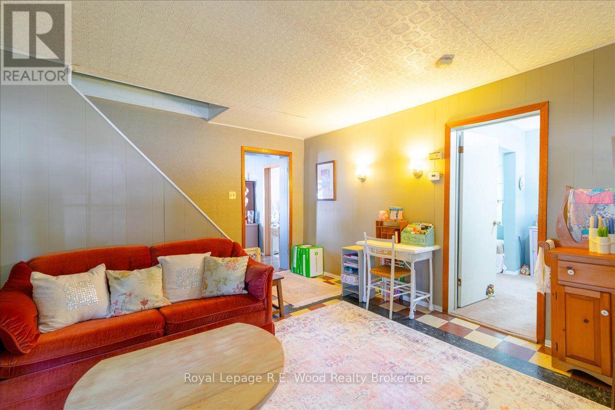 67 FOURTH AVENUE - 23
