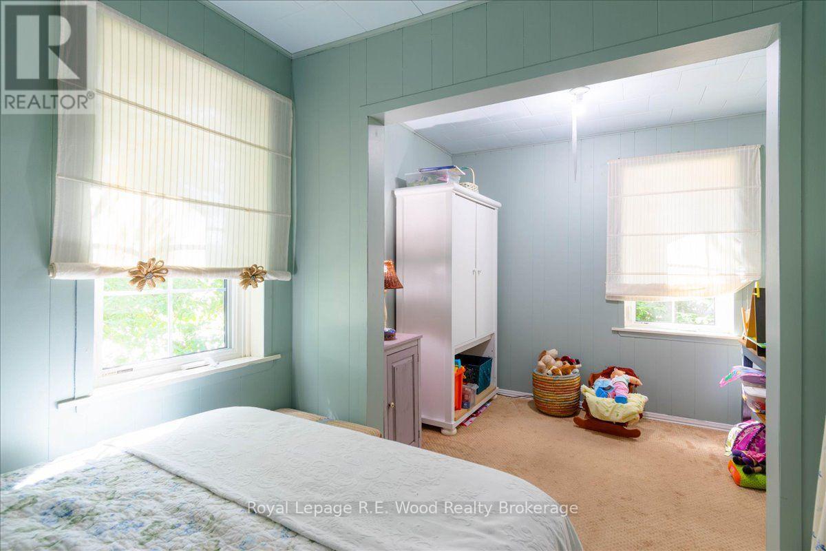67 FOURTH AVENUE - Image 25
