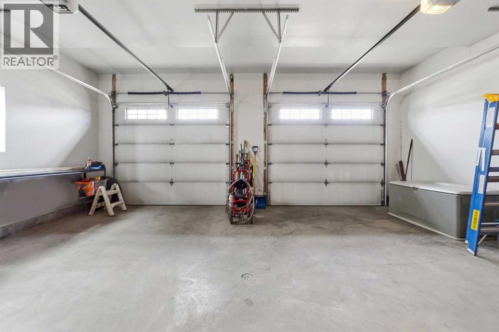 Listing photo – 56 Windermere Close, Red Deer