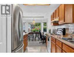 8 820 Kiwanis Way, Gibsons, BC V0N1V9 Photo 8