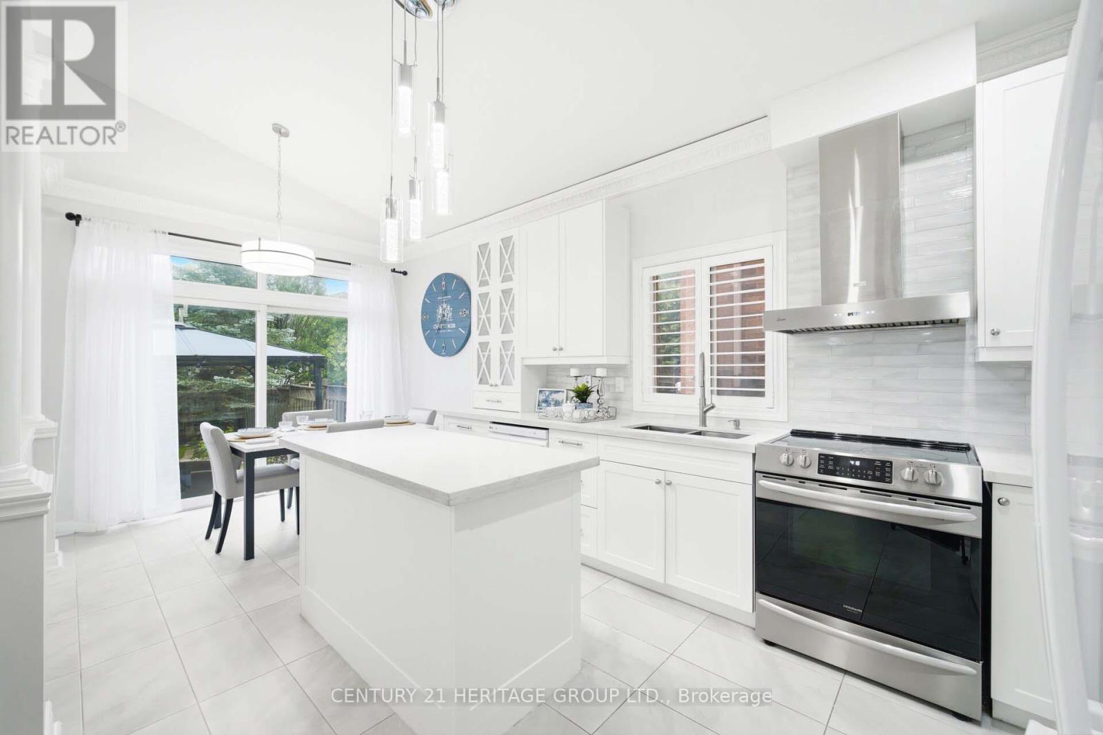 46 SNOWY MEADOW AVENUE - 9