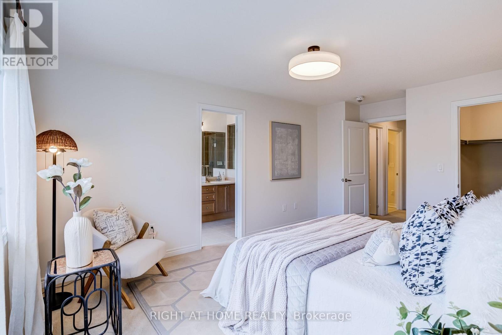 50 COLLIER CRESCENT - 31